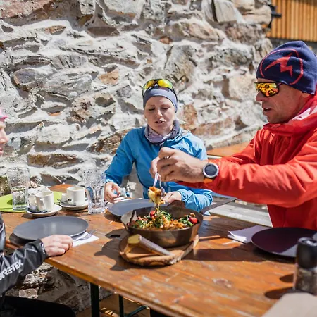 Alpin Appartement Mandarfen